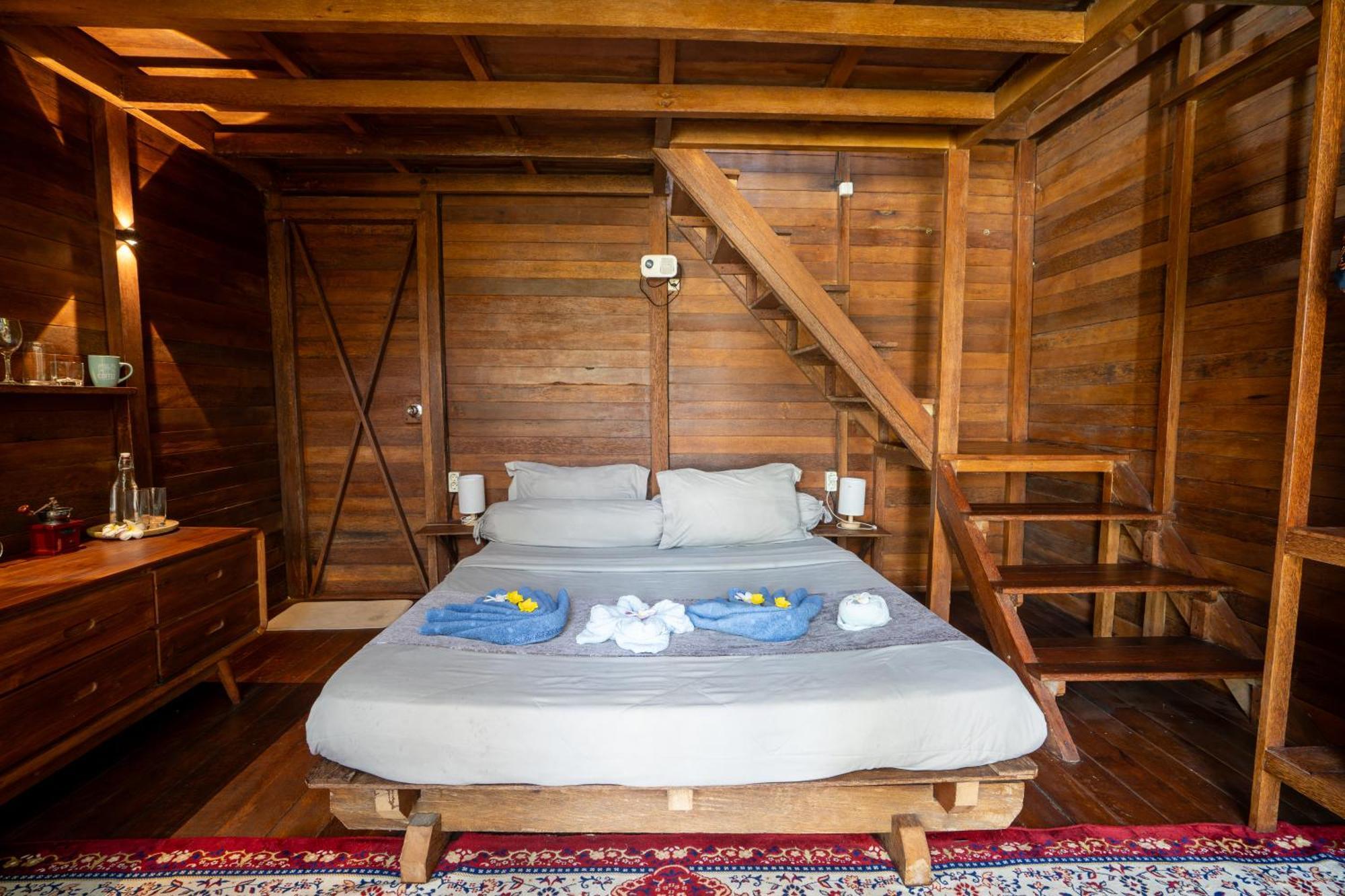 Taman liburan Bali Lagoons Retreat With Private Pools Near And Markets