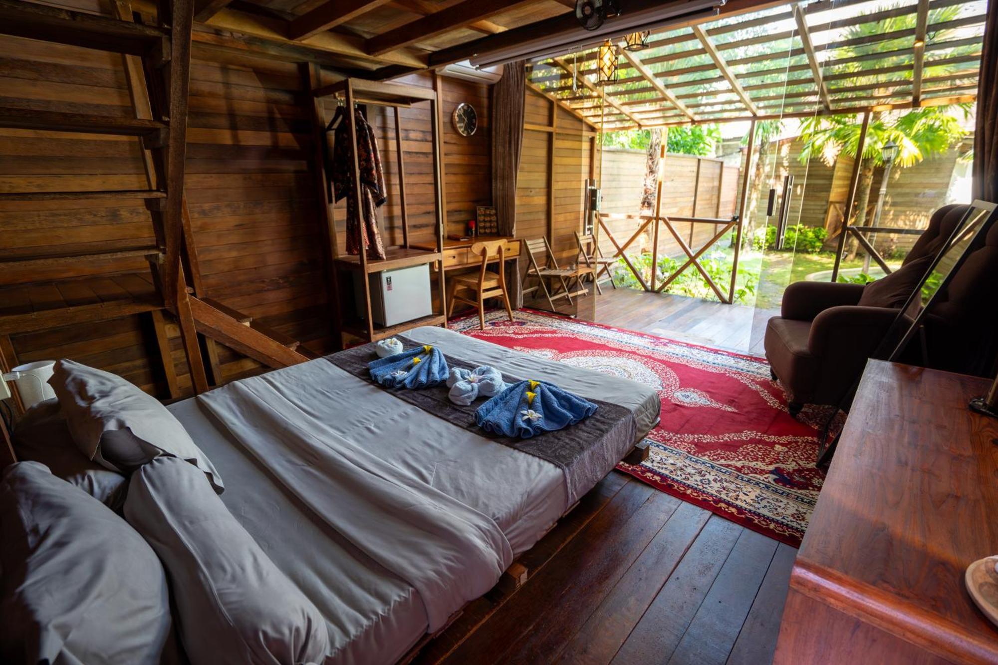 Holiday park Bali Lagoons Retreat With Private Pools Near And Markets